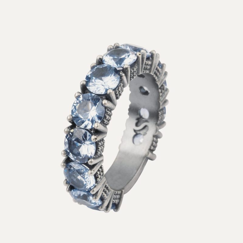 AN064152-1-scaled-e1730385250550